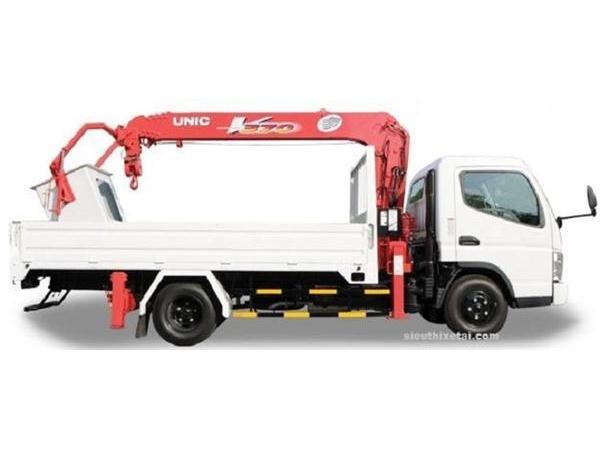 Xe cẩu Isuzu 6,2 tấn gắn cẩu Unic 370