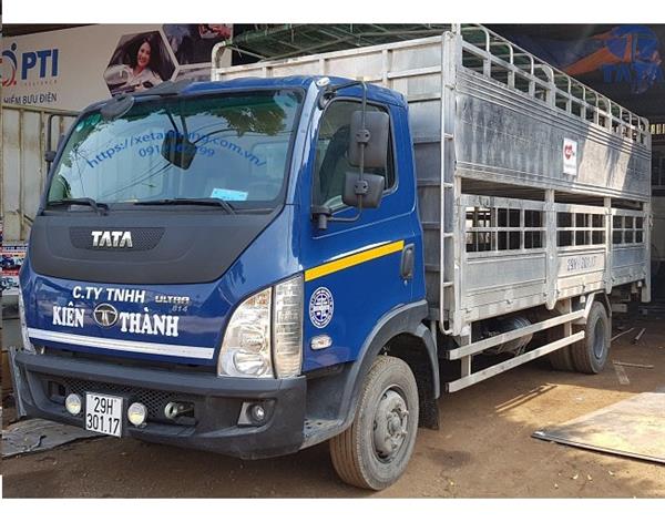 XE TẢI CHỞ LỢN 7 TẤN TATA ULTRA