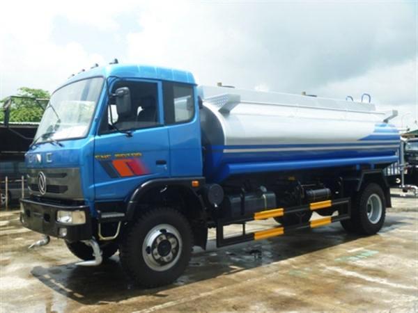 Xe phun nước rửa đường 9 khối (cabin cũ)