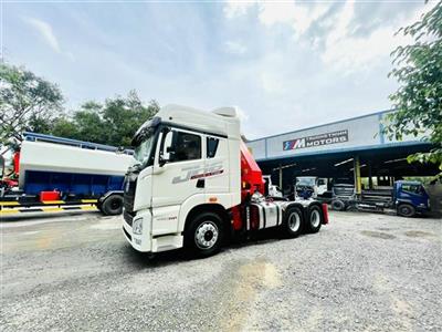 Xe Đầu Kéo Faw 460 Hp Gắn Cẩu XcMg Sq8Zk3Q
