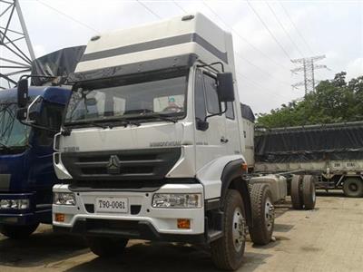 Xe tải 2 dí 1 cầu Howo đầu cao