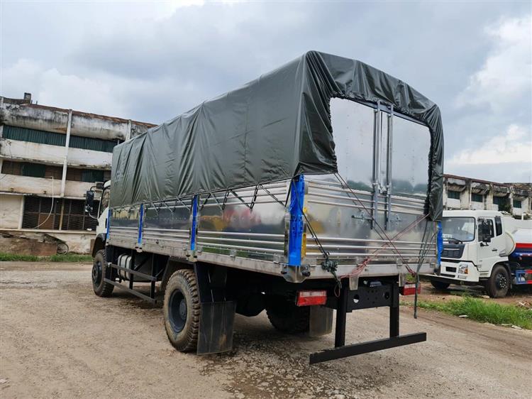 Xe Tải Thùng 2 Cầu Dongfeng 6m7 Tải 7T2