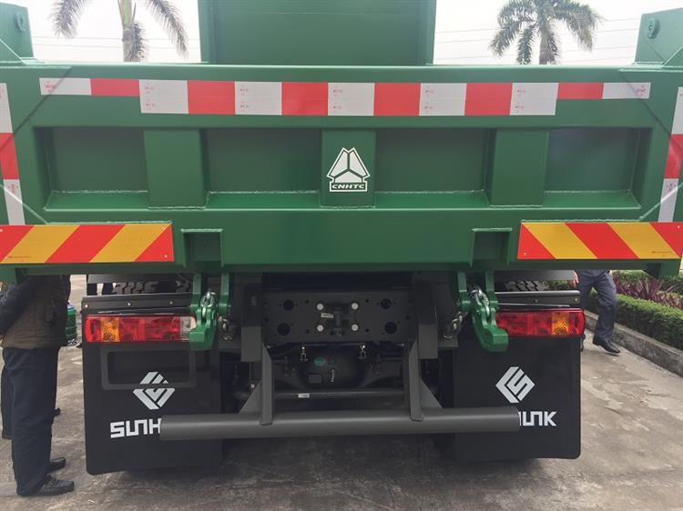 XE TẢI BEN HOWO 3 CHÂN 2019