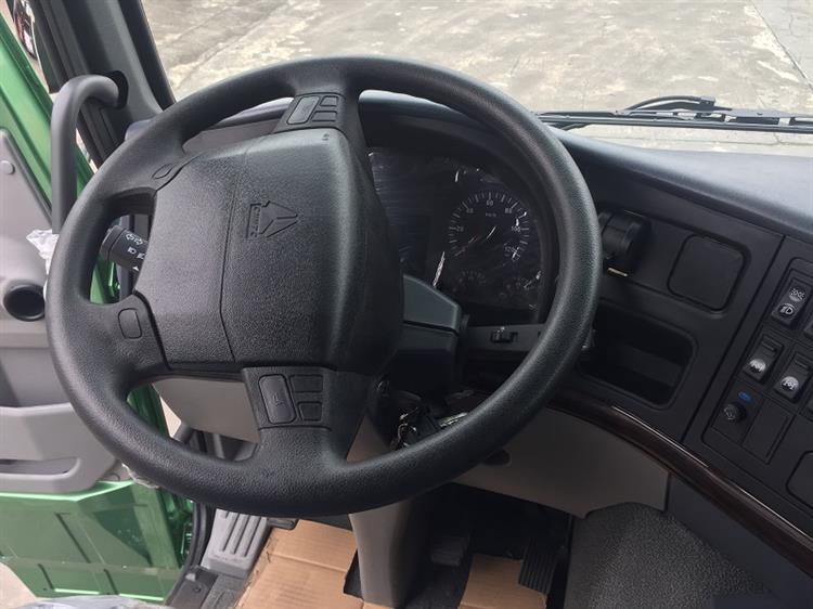 Xe ben Howo 380 Hp 4 chân thùng U