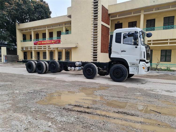 Xe Tải 5 Chân Thùng Dongfeng