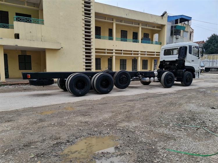 Xe Tải 5 Chân Thùng Dongfeng