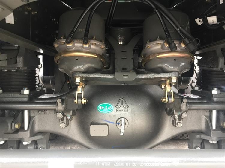 Xe ben Howo 380 Hp 4 chân thùng U