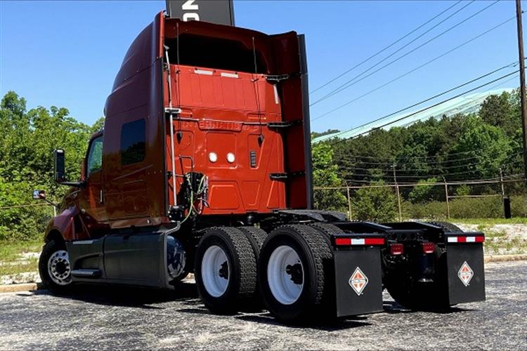 Xe Đầu Kéo Mỹ 1 Giường A26 Cummin