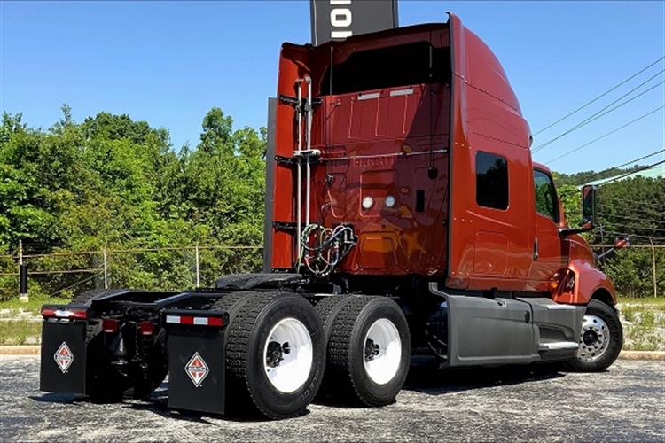 Xe Đầu Kéo Mỹ 1 Giường A26 Cummin