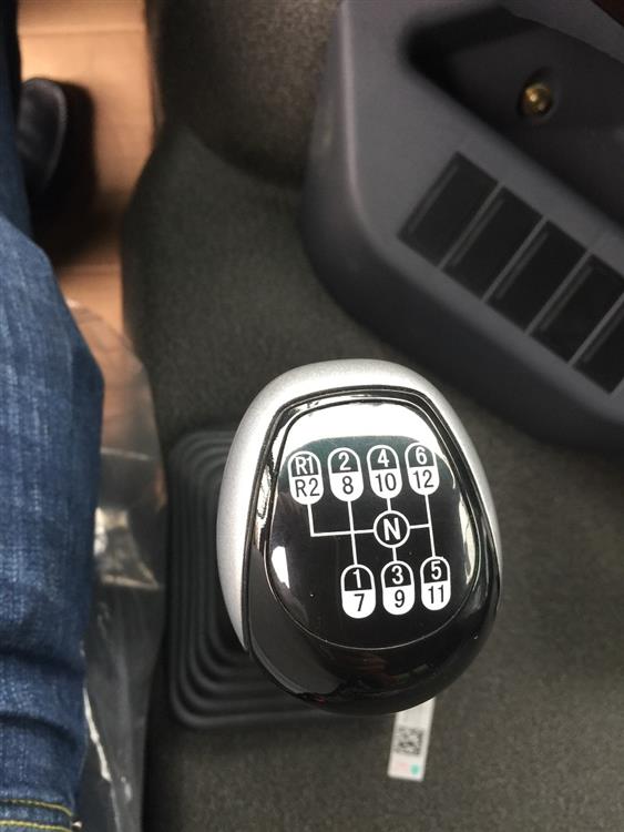 Xe ben Howo 380 Hp 4 chân thùng U