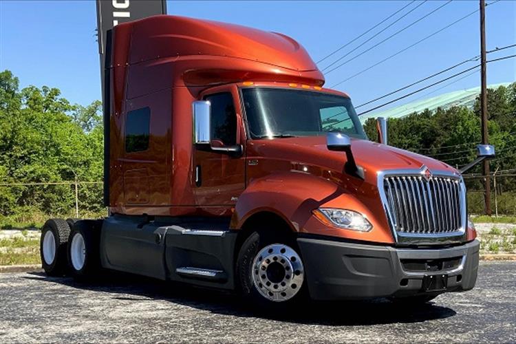 Xe Đầu Kéo Mỹ 1 Giường A26 Cummin