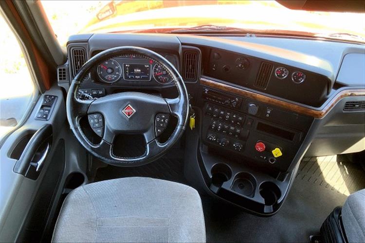 Xe Đầu Kéo Mỹ 1 Giường A26 Cummin