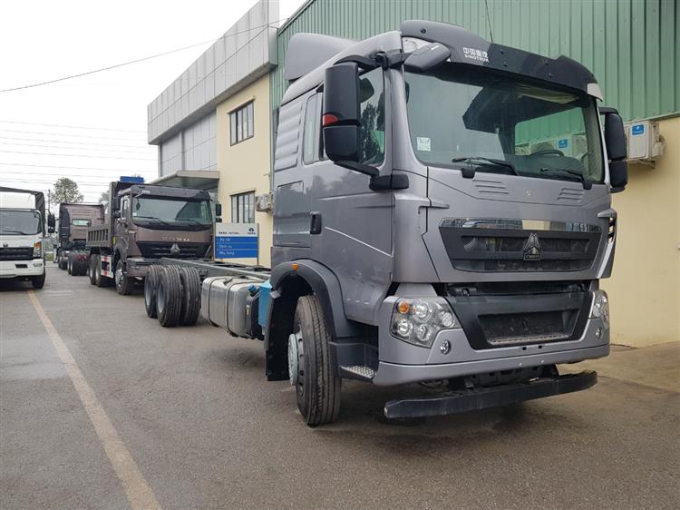 Xe Tải Thùng 3 Chân Howo 6x2 270 Hp