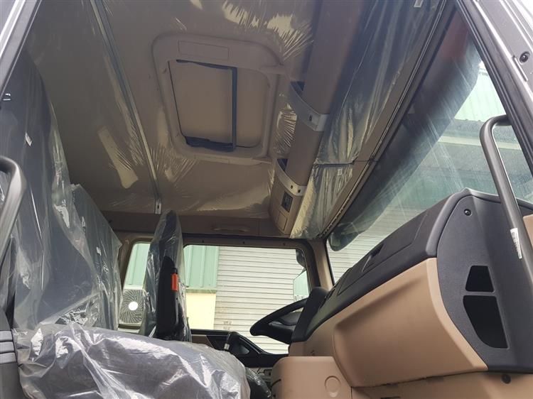 Howo 3 Chân Tải Thùng Động Cơ 270 Hp