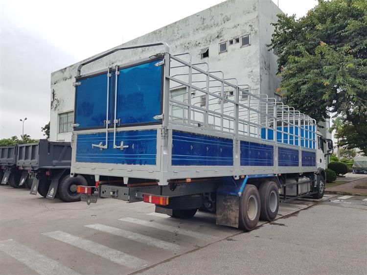 Xe Tải Thùng 3 Chân Howo 6x2 270 Hp