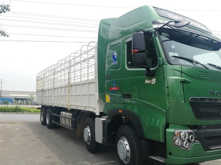Xe Howo Tải thùng 4 chân  A7 340 hp