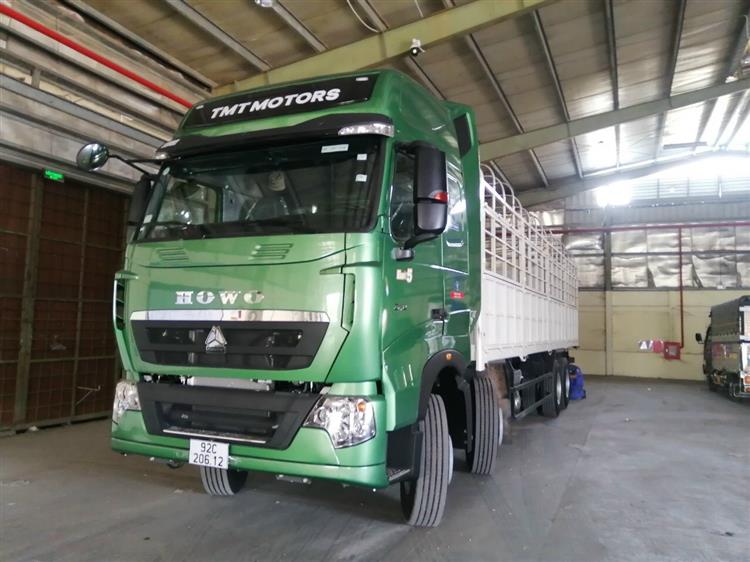 Xe Howo Tải thùng 4 chân  A7 340 hp