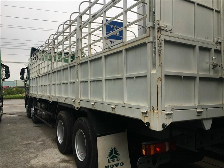 Xe Howo Tải thùng 4 chân  A7 340 hp
