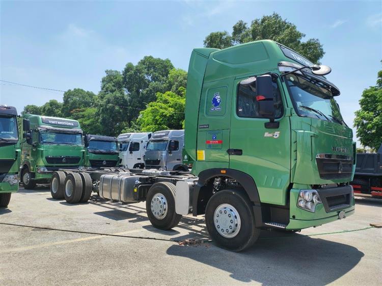 Xe Howo Tải thùng 4 chân  A7 340 hp