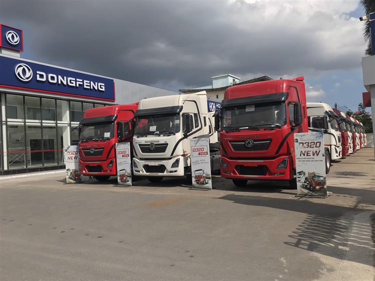 Xe Đầu Kéo D320 Dongfeng Hoàng Huy