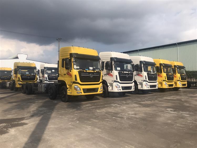 Xe Đầu Kéo D320 Dongfeng Hoàng Huy