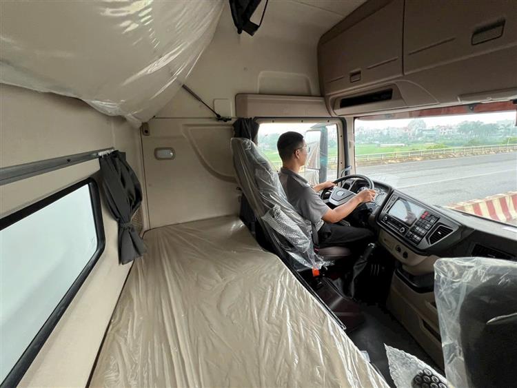 Xe Tải Thùng 4 Chân FAW JH6 370Hp