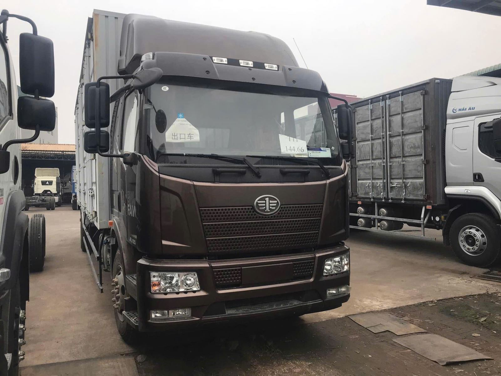 Xe Tải Thùng Công Ten Nơ Faw 9m7